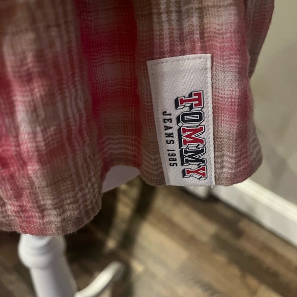 Tommy Hilfiger Women’s Peplum Blouse - Picture 4 of 9